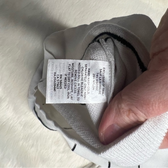 Halogen black and white stretch top with bow closure in‎ back - Picture 3 of 4